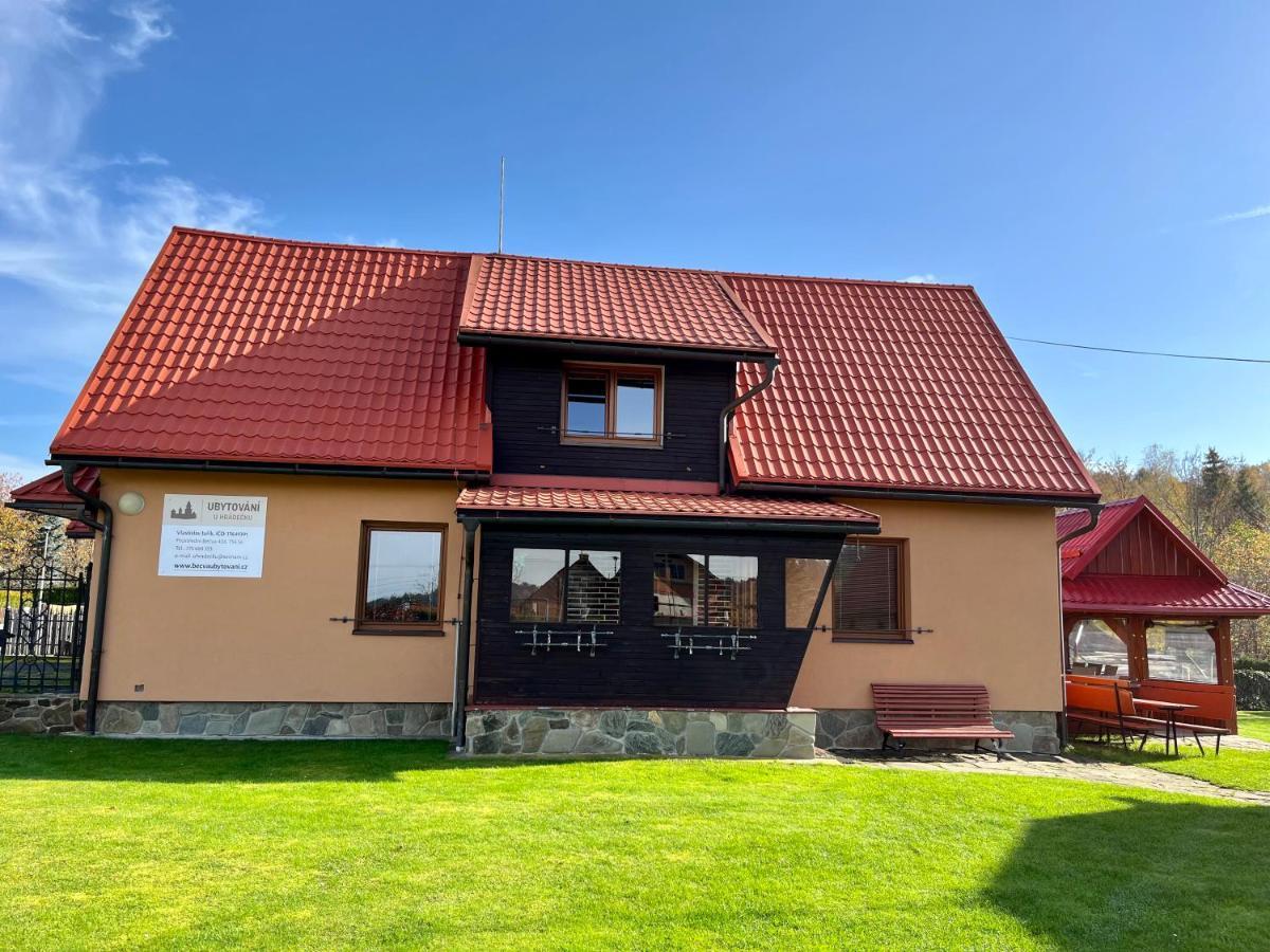 Ubytovani U Hradecku Prostredni Becva Exterior photo
